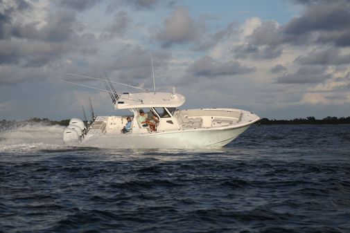 Sea Fox 368 Commander Center Console image