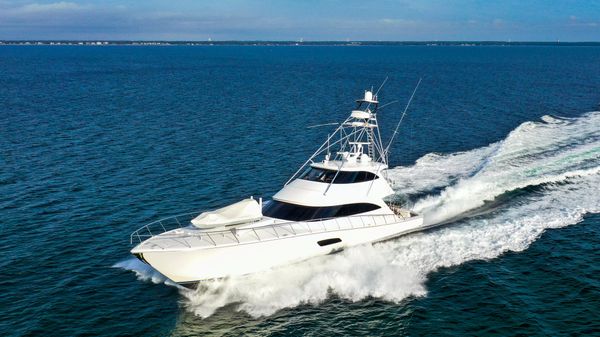 Viking 92 Enclosed Bridge