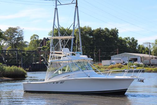 Luhrs 32 Open image