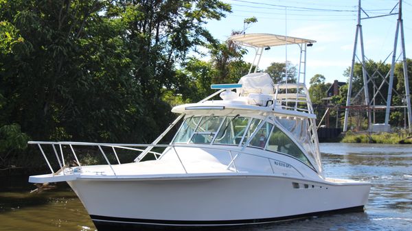 Luhrs 32 Open