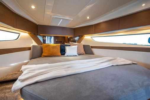 Beneteau Antares 11 Fly image