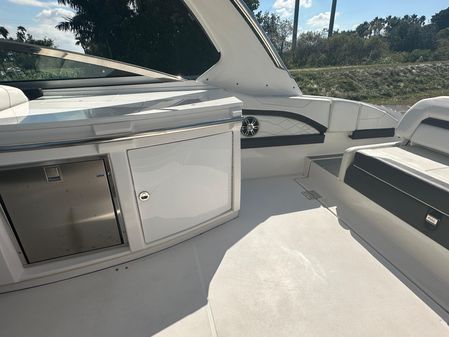 Regal 33-OBX image