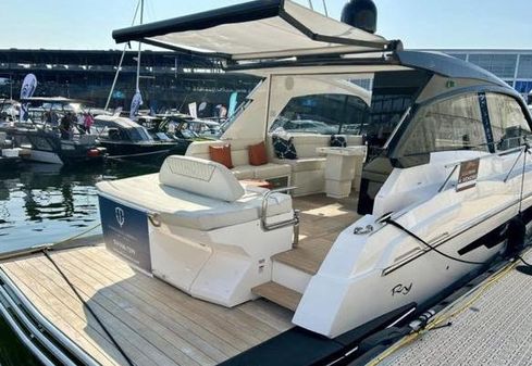 Rio Yachts SPORT COUPE image