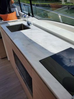 Rio Yachts SPORT COUPE image