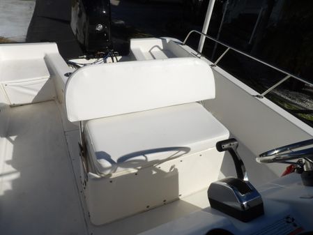 Boston Whaler 190 Nantucket image