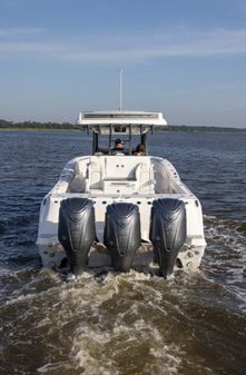 Sea Fox 368 Commander Center Console image