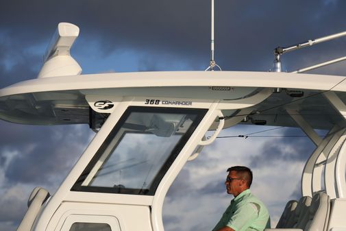 Sea Fox 368 Commander Center Console image