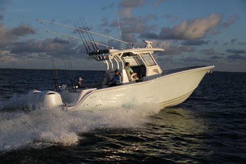 Sea Fox 368 Commander Center Console image