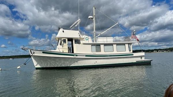 Pacific Trawler 40 Flybridge