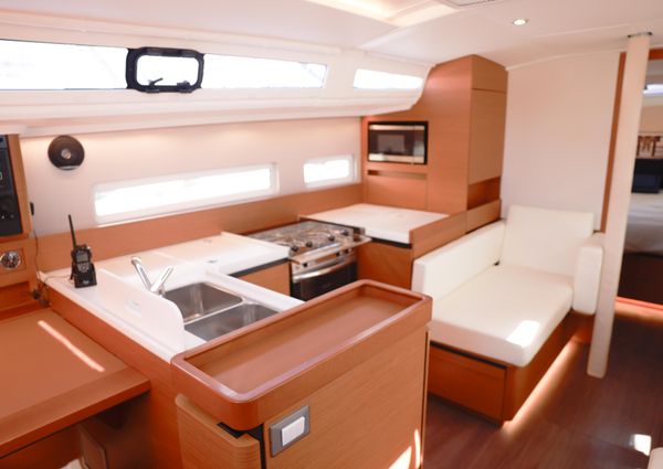 Jeanneau Sun Odyssey 410 image