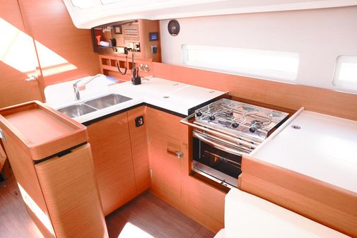 Jeanneau Sun Odyssey 410 image