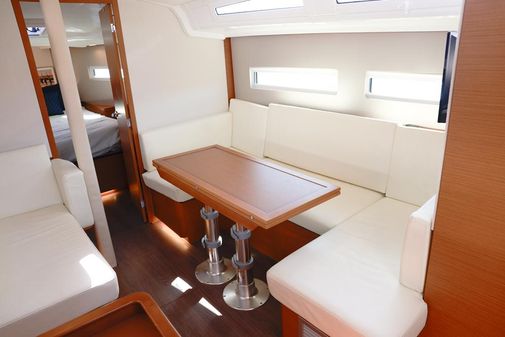 Jeanneau Sun Odyssey 410 image