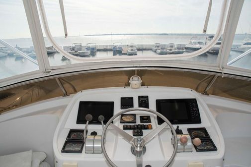 Monte Fino 65 Flybridge image
