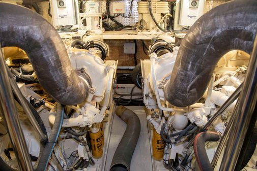 Monte Fino 65 Flybridge image
