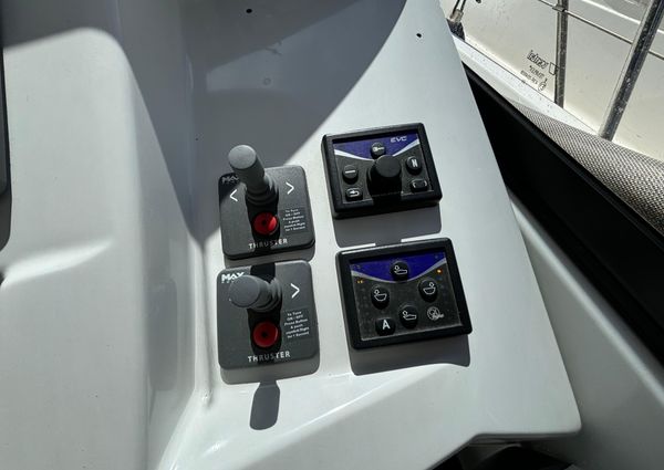 Beneteau Antares 42 image