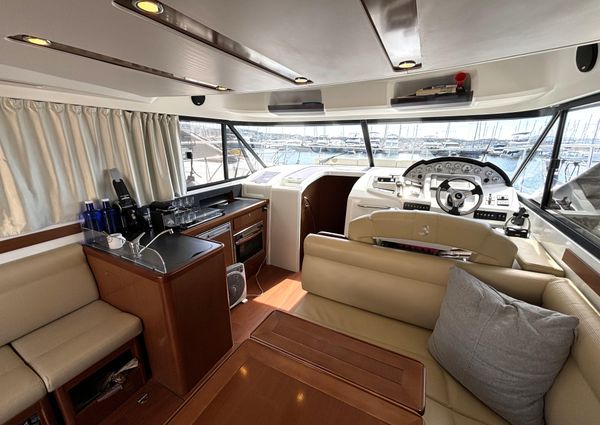 Beneteau Antares 42 image