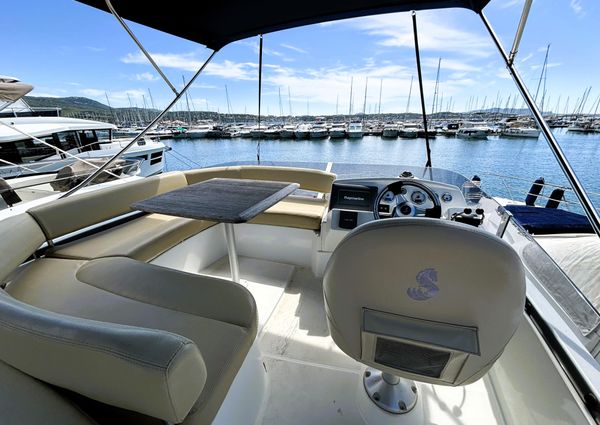 Beneteau Antares 42 image