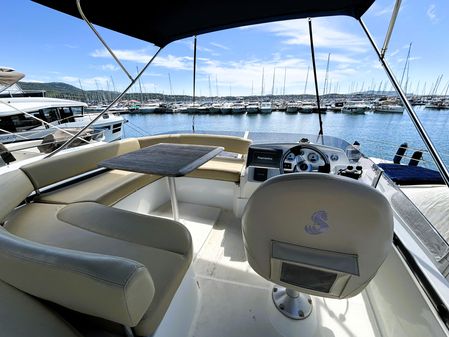 Beneteau Antares 42 image