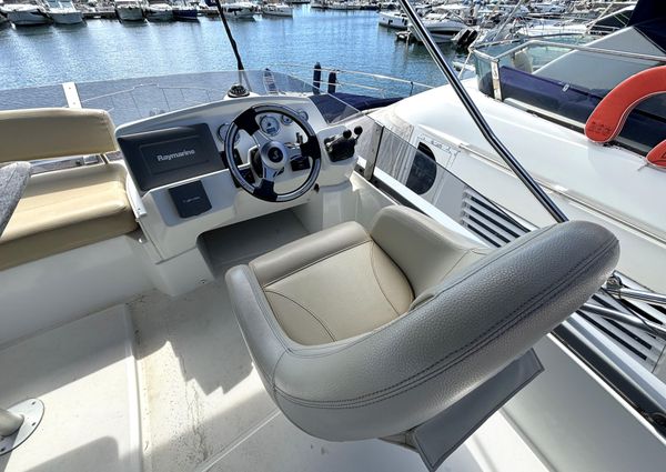 Beneteau Antares 42 image