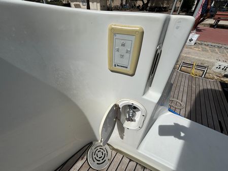 Beneteau Antares 42 image