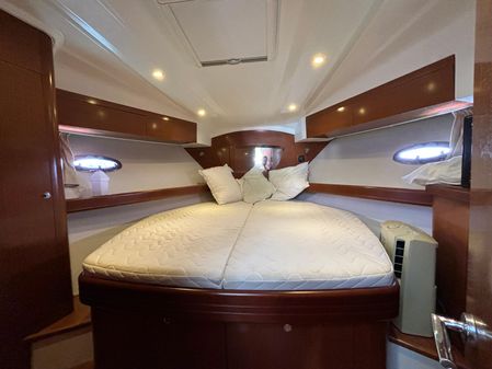 Beneteau Antares 42 image