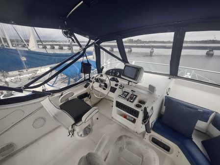 Bayliner 3980 image