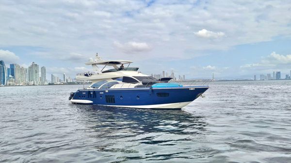 Azimut 78 FLY 