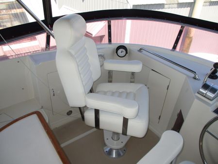 Offshore Yachts Cockpit Motoryacht image