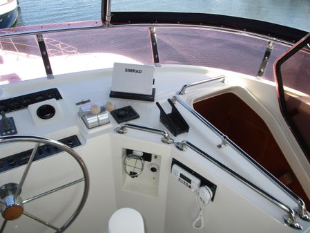 Offshore Yachts Cockpit Motoryacht image