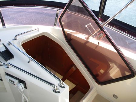 Offshore Yachts Cockpit Motoryacht image