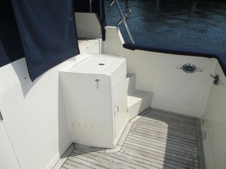 Offshore Yachts Cockpit Motoryacht image