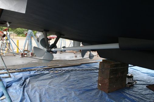 Offshore Yachts Cockpit Motoryacht image