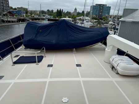 Offshore Yachts Cockpit Motoryacht image