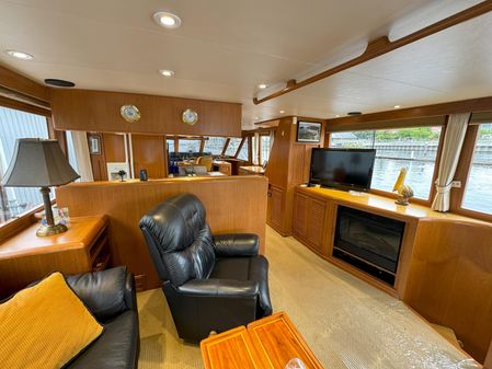 Offshore Yachts Cockpit Motoryacht image