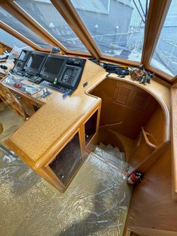 Offshore Yachts Cockpit Motoryacht image