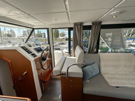 Beneteau Swift Trawler 30 image