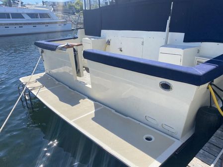 Offshore Yachts Cockpit Motoryacht image