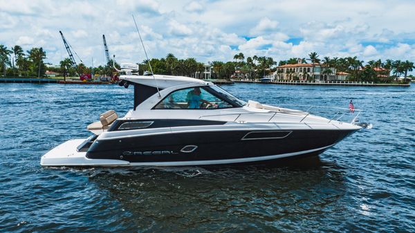 Regal 35 Sport Coupe 