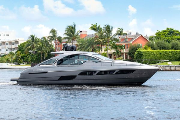 Pershing 5x - main image