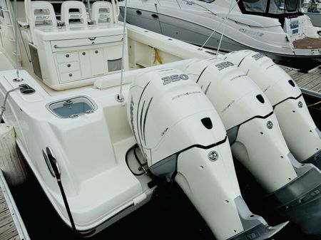 Boston Whaler 370 Outrage image