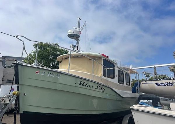 Ranger Tugs R-27 image