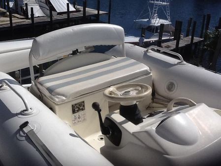 Sunseeker Manhattan 84 image