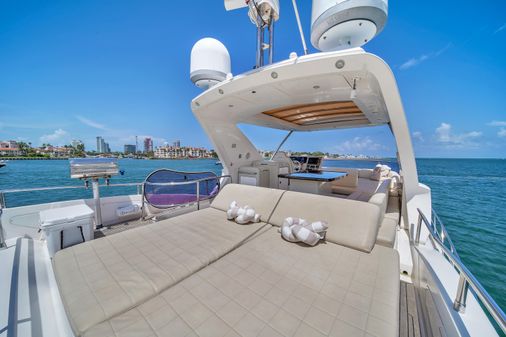 Azimut 64 Flybridge image