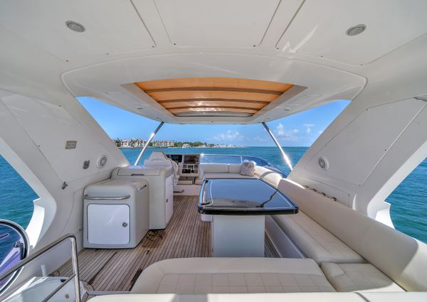 Azimut 64 Flybridge image