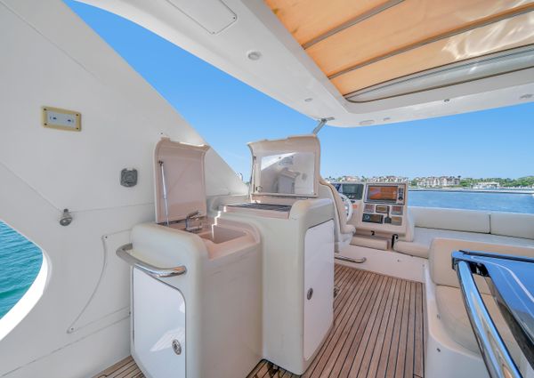 Azimut 64 Flybridge image