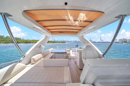 Azimut 64 Flybridge image