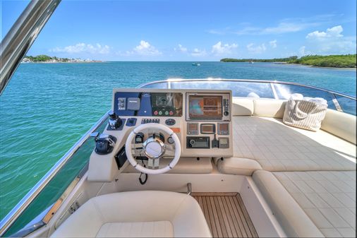 Azimut 64 Flybridge image