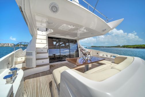 Azimut 64 Flybridge image