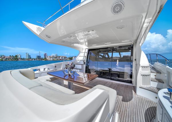 Azimut 64 Flybridge image