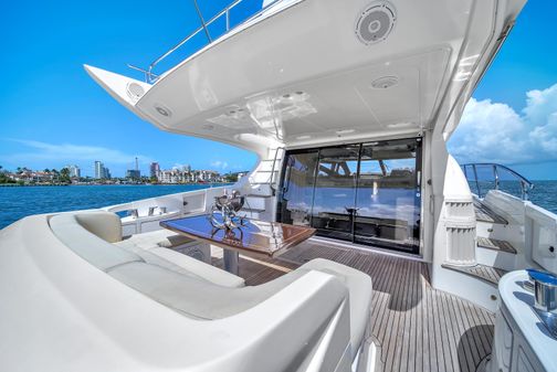 Azimut 64 Flybridge image